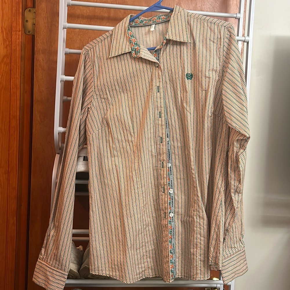 Cinch button up
